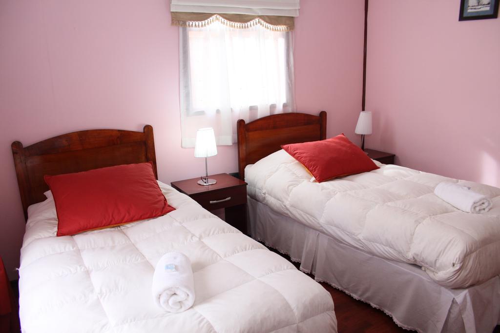 Hostal Alcazar Puerto Natales Exteriör bild