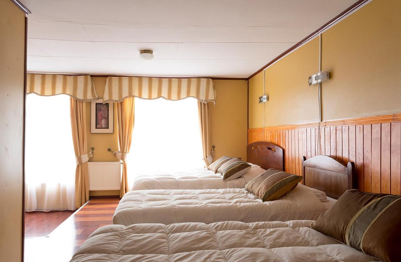 Hostal Alcazar Puerto Natales Exteriör bild