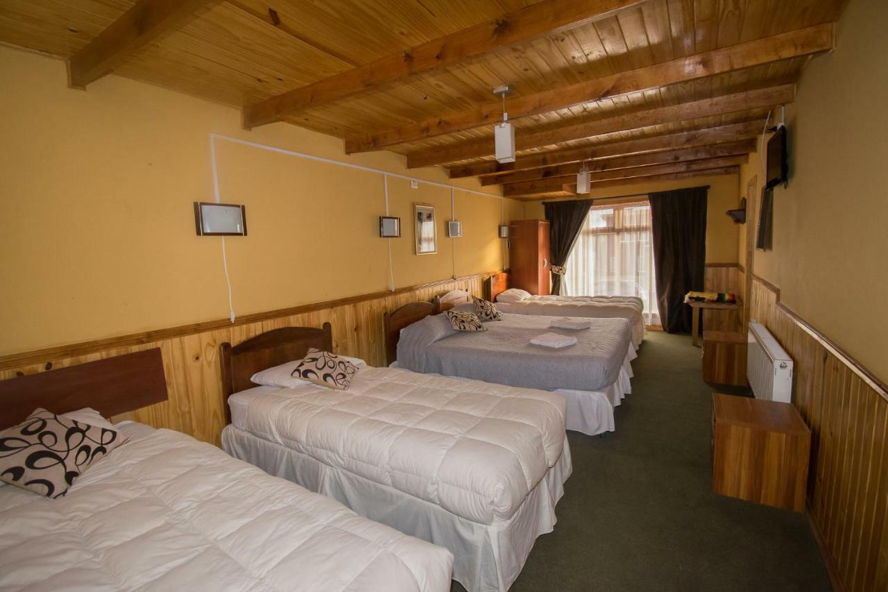 Hostal Alcazar Puerto Natales Exteriör bild
