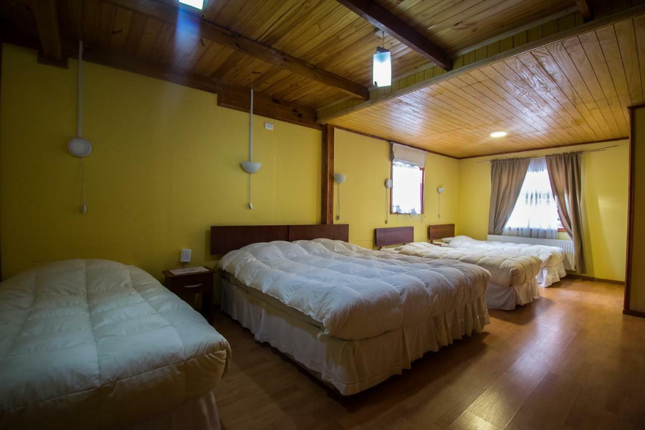 Hostal Alcazar Puerto Natales Exteriör bild