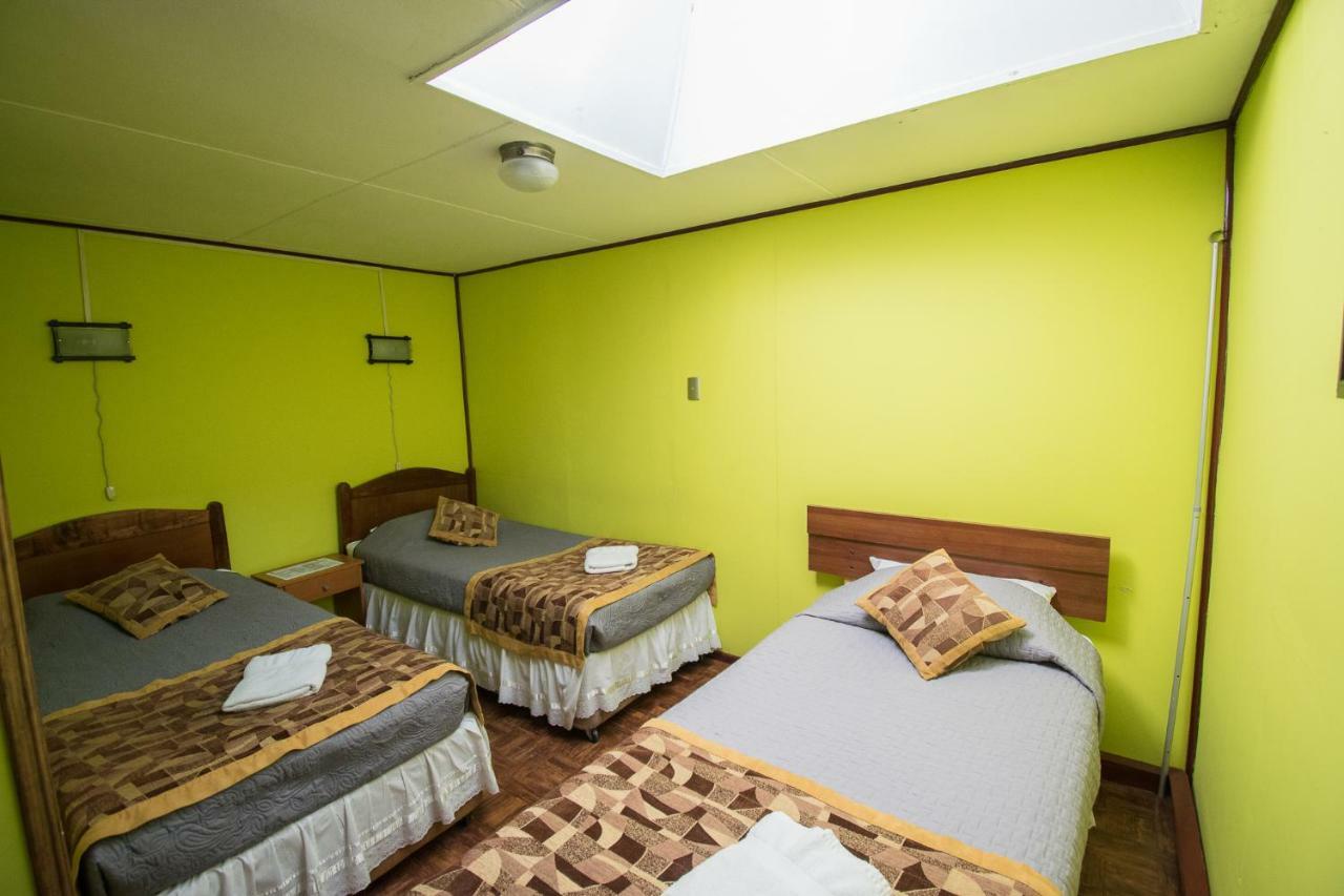 Hostal Alcazar Puerto Natales Exteriör bild